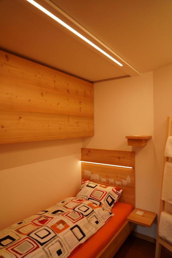 Crusch 32 Apartment ซาเมอดัน ภายนอก รูปภาพ